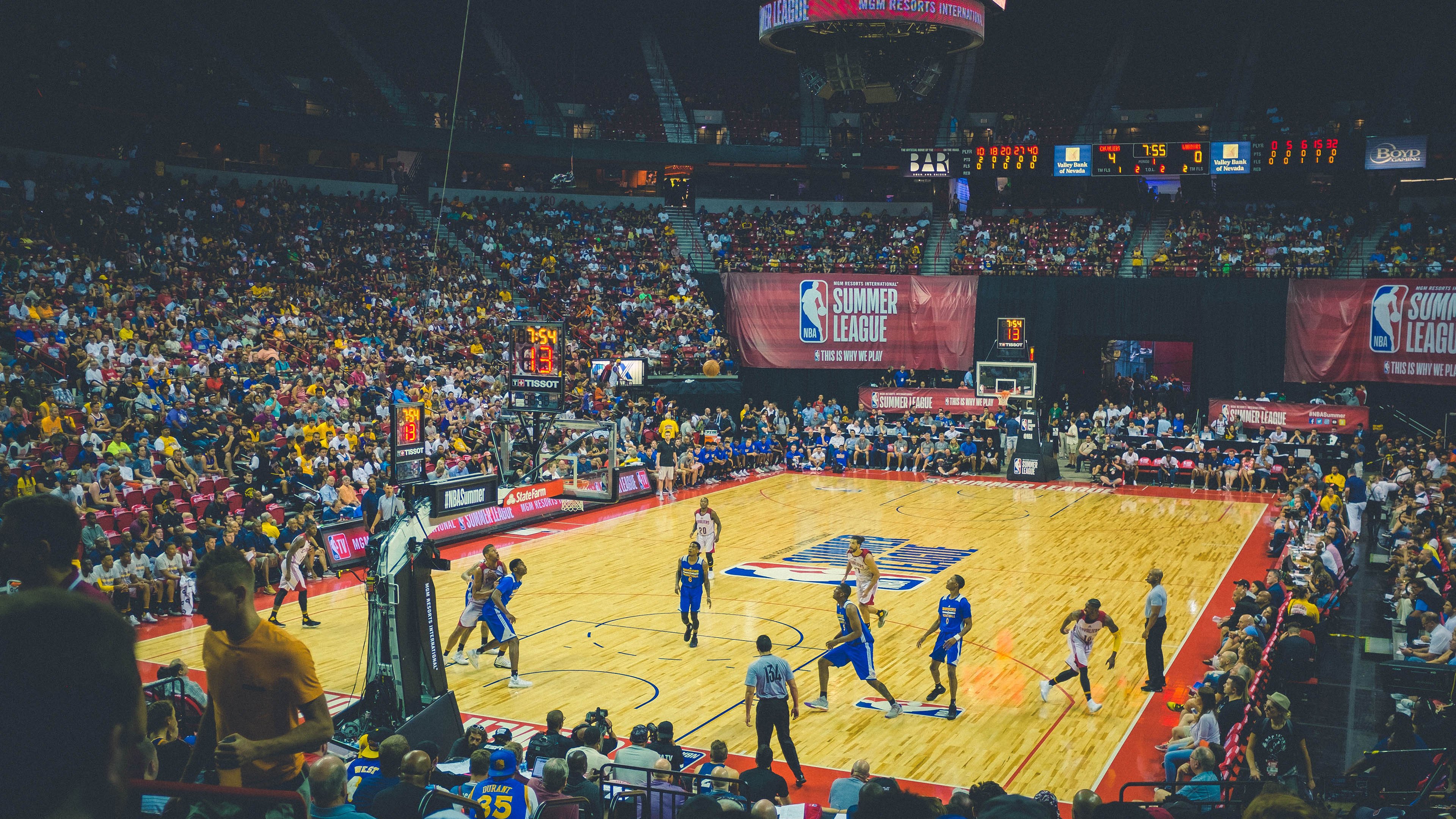 开云官方-季后赛点兵：各队战术布置全揭秘，季后赛打什么